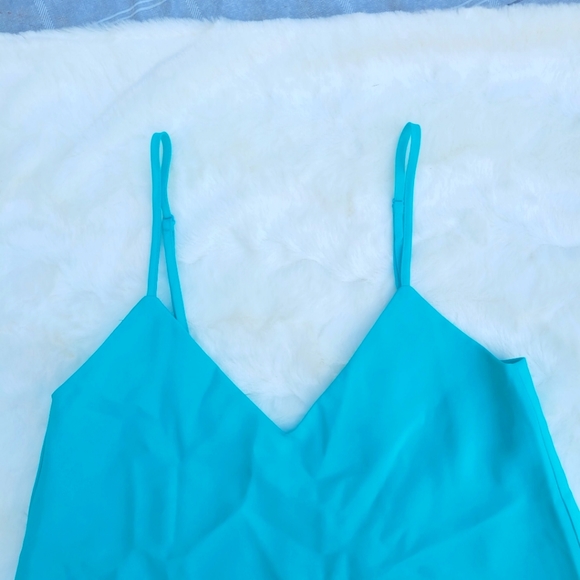 Aritzia Talula turquoise tank - Picture 2 of 5